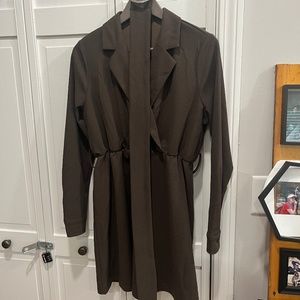 Cute taupe dress with belt